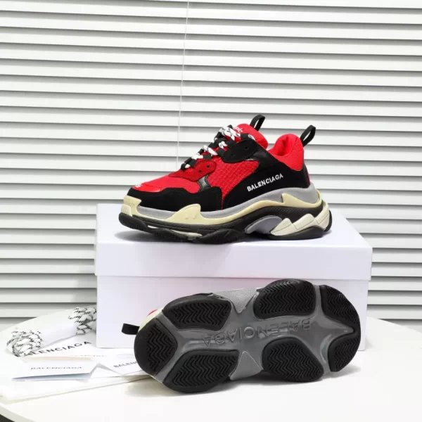 Balenciaga Triple S Sneaker - RBS33