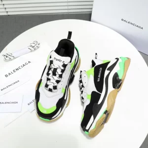 Balenciaga Triple S Sneaker - RBS51