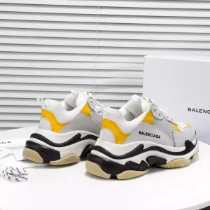 Balenciaga Triple S Sneaker - RBS58