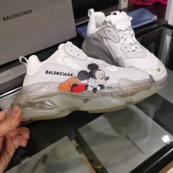 Balenciaga Triple S Sneaker - RBS63