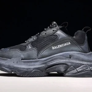 Balenciaga Triple S Sneaker In Black - RBS43