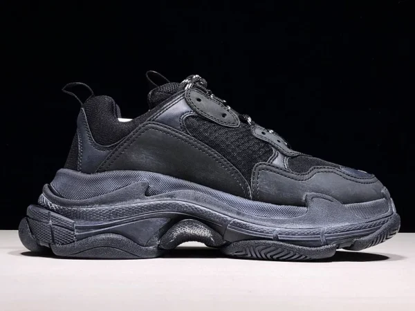 Balenciaga Triple S Sneaker In Black - RBS43