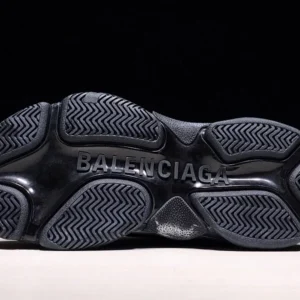 Balenciaga Triple S Sneaker In Black - RBS43