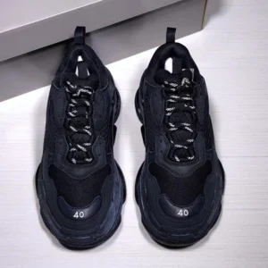 Balenciaga Triple S Sneaker In Black - RBS43