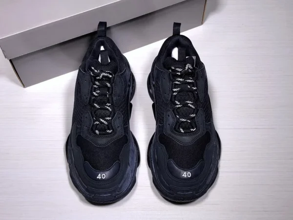 Balenciaga Triple S Sneaker In Black - RBS43