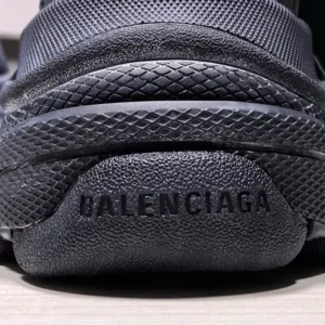 Balenciaga Triple S Sneaker In Black - RBS43