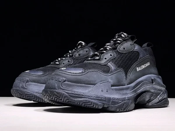 Balenciaga Triple S Sneaker In Black - RBS43