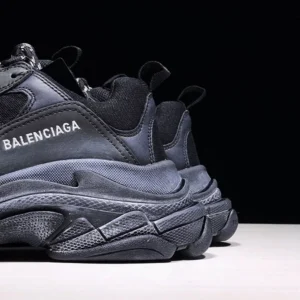 Balenciaga Triple S Sneaker In Black - RBS43