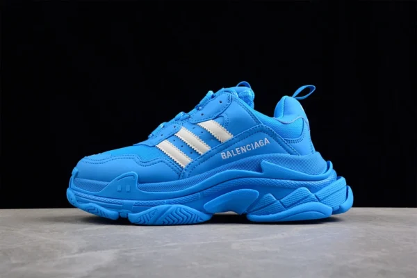 Balenciaga x Adidas Triple S Low-Top Sneakers in Blue - RBS37