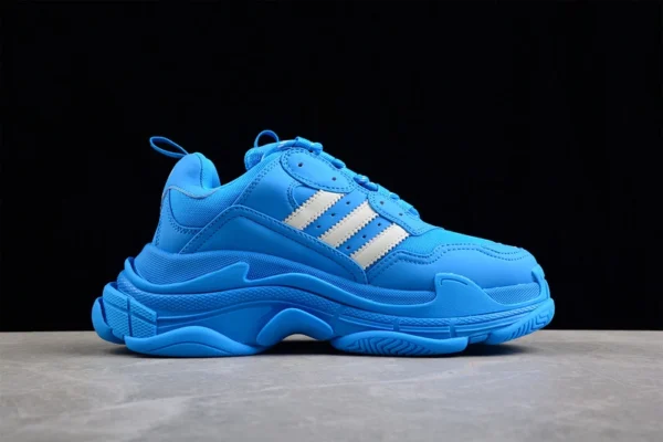 Balenciaga x Adidas Triple S Low-Top Sneakers in Blue - RBS37