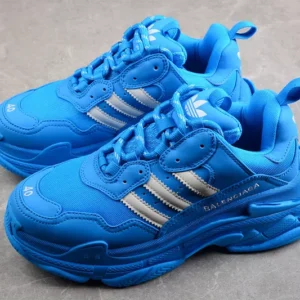 Balenciaga x Adidas Triple S Low-Top Sneakers in Blue - RBS37