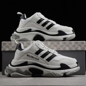 Balenciaga x Adidas x Triple S Sneakers in White - RBS36