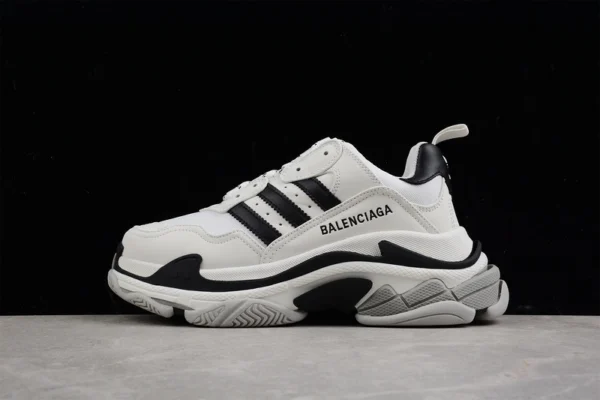 Balenciaga x Adidas x Triple S Sneakers in White - RBS36