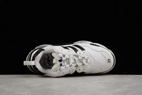 Balenciaga x Adidas x Triple S Sneakers in White - RBS36