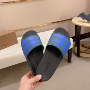 Burberry Check Slides - SB05