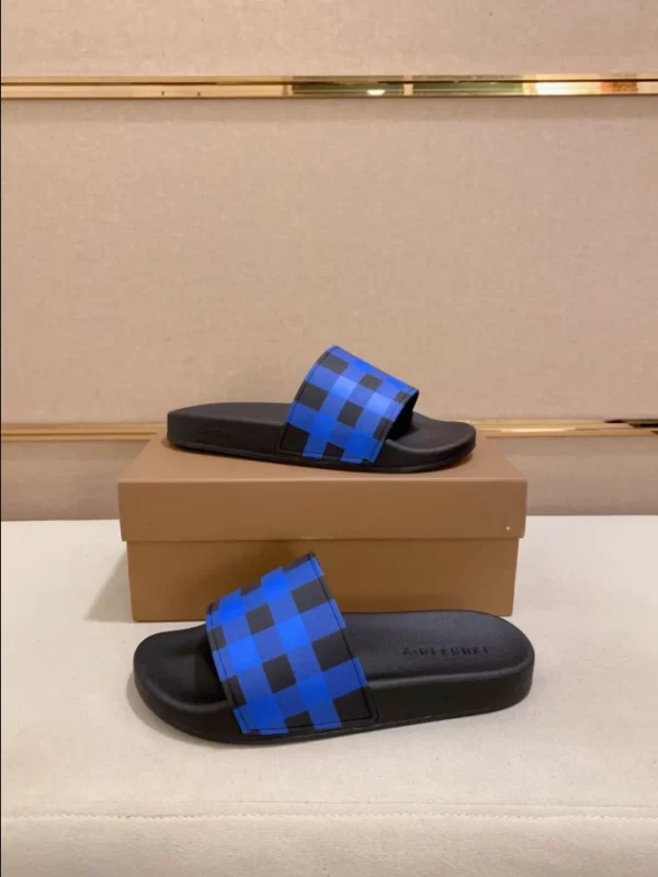 Burberry Check Slides - SB03