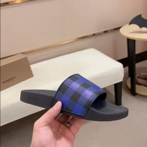 Burberry Check Slides - SB12