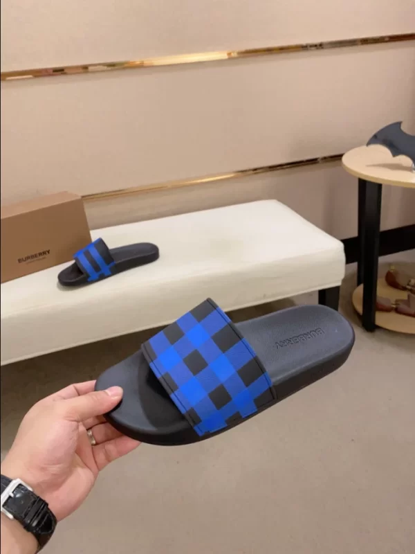 Burberry Check Slides - SB03