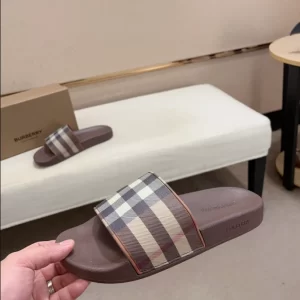 Burberry Check Slides - SB11