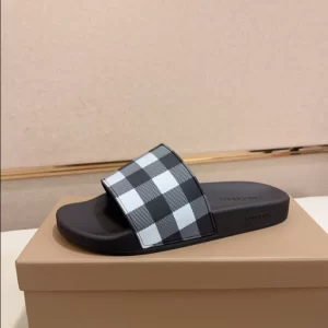 Burberry Check Slides - SB15