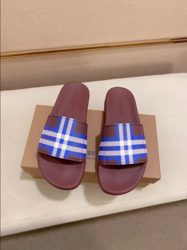 Burberry Check Slides - SB04