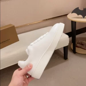 Burberry Leather Stock Sneakers - RBB02