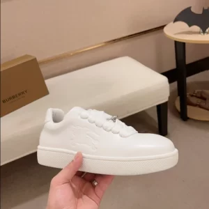 Burberry Leather Stock Sneakers - RBB02