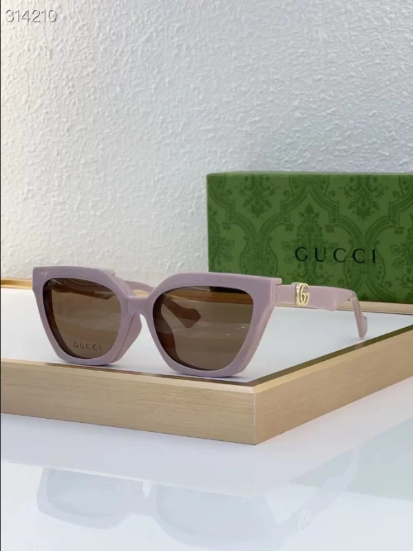 Gucci Sunglasses – GRS41