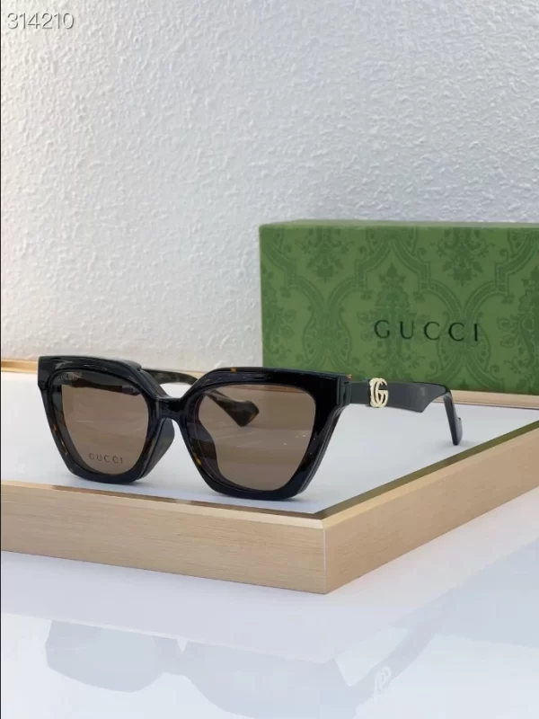 Gucci Sunglasses – GRS35