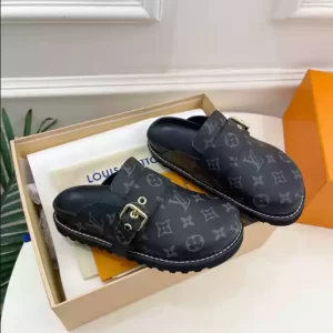 LV Cosy Flat Comfort Clogs - S34