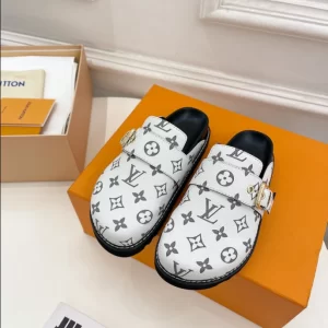 LV Cosy Flat Comfort Clogs - S33