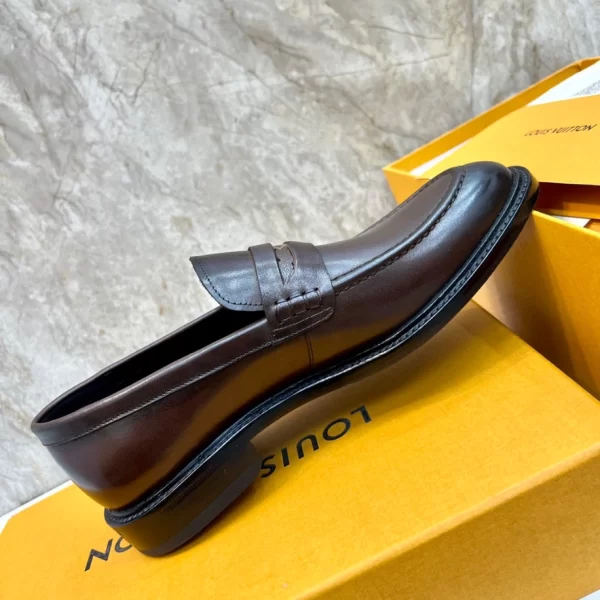 LV Flex Loafer - RL56