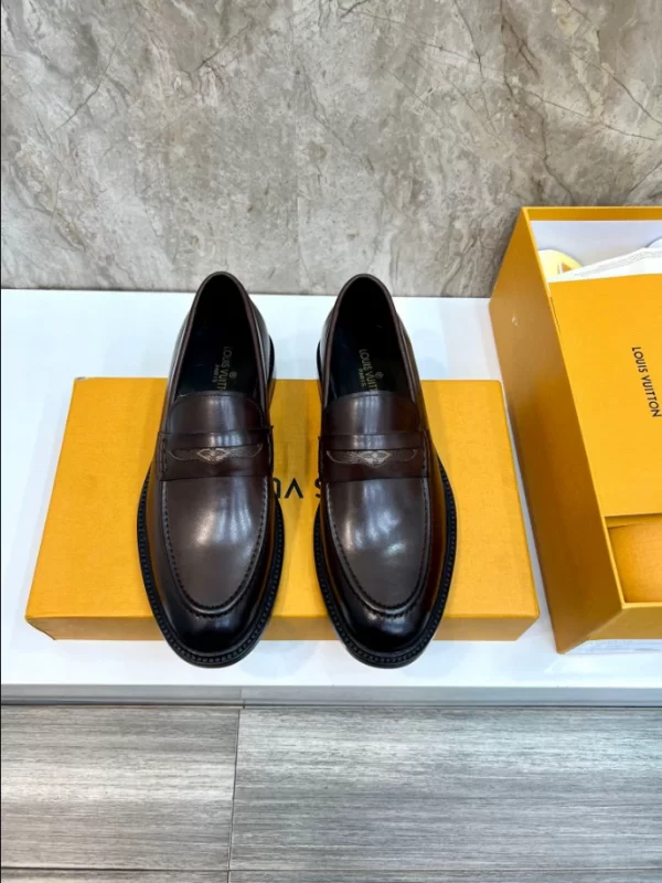 LV Flex Loafer - RL56