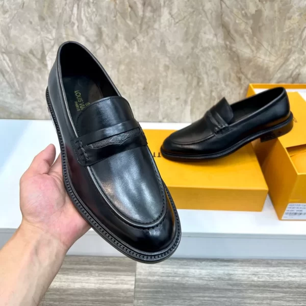 LV Flex Loafer - RL57