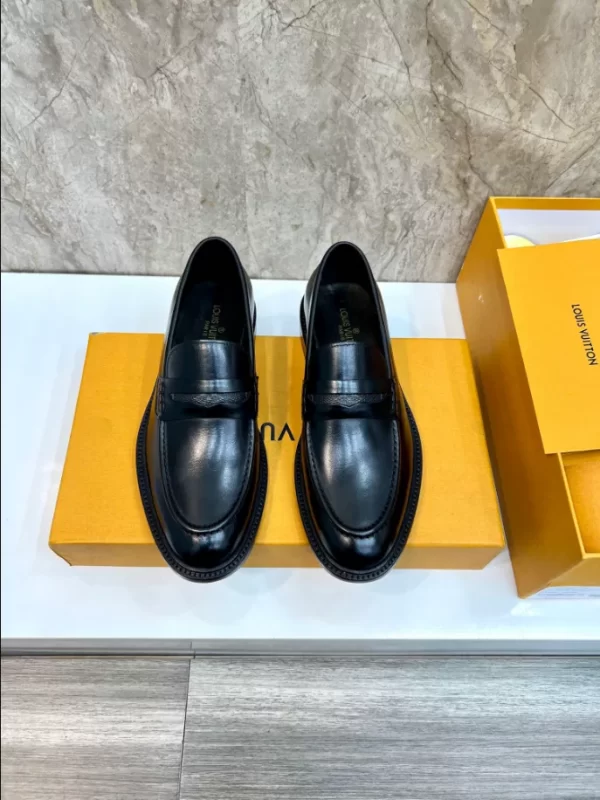 LV Flex Loafer - RL57