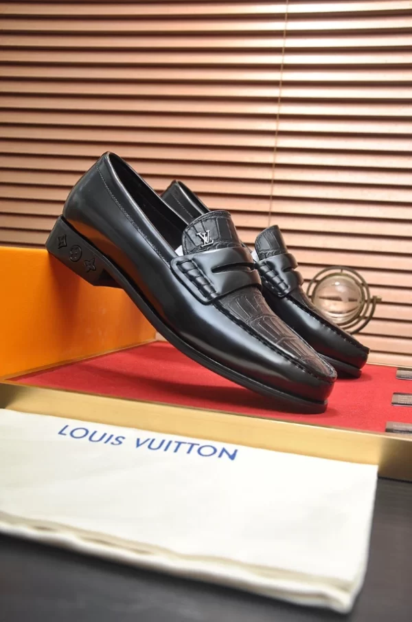 LV Louis Loafer - RL52