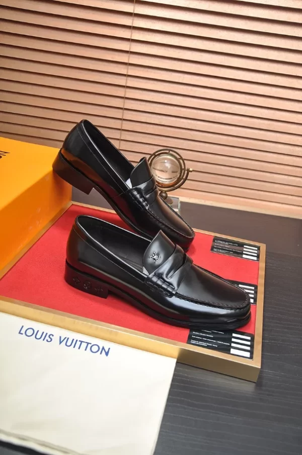 LV Louis Loafer - RL48