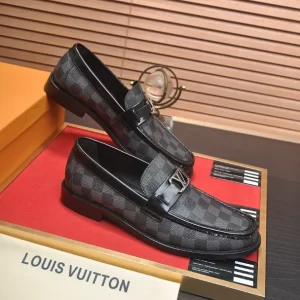 LV Major Loafer - RL64