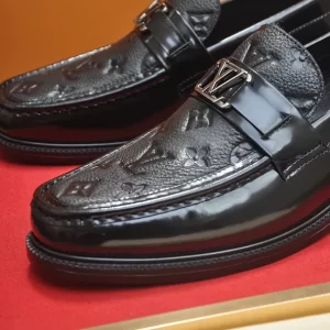 LV Major Loafer - RL62