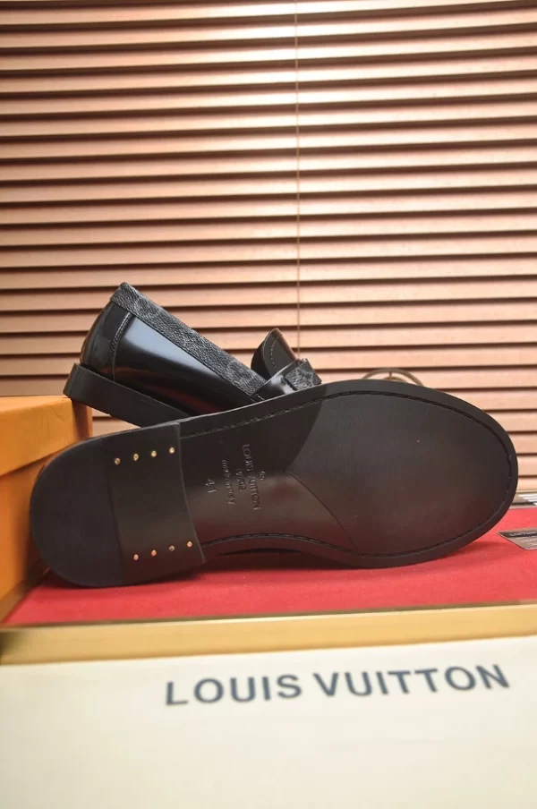 LV Major Loafer - RL61