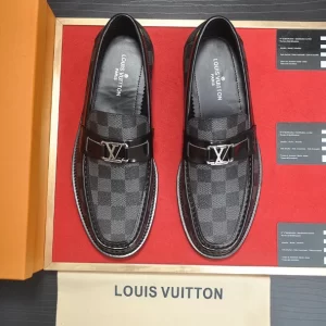 LV Major Loafer - RL64