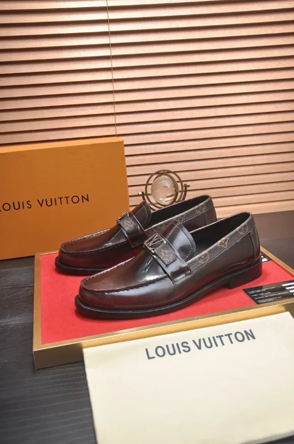 LV Flex Loafer - RL59