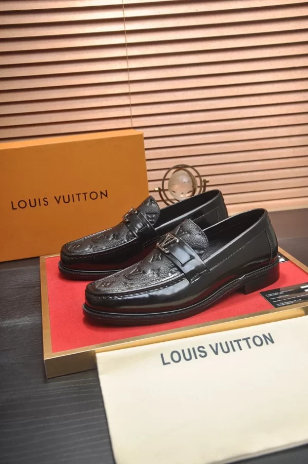 LV Major Loafer - RL62