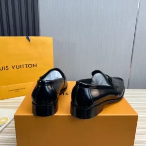 LV Montaigne Loafer - RL77