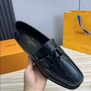 LV Montaigne Loafer - RL75