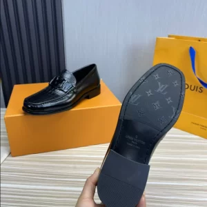 LV Montaigne Loafer - RL74