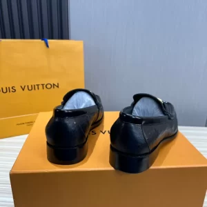 LV Montaigne Loafer - RL79