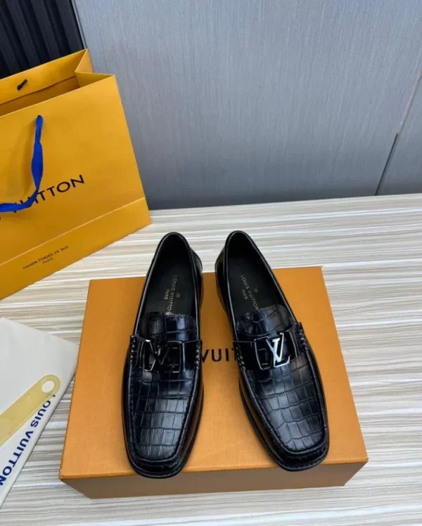 LV Montaigne Loafer - RL74