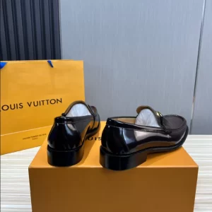 LV Montaigne Loafer - RL78