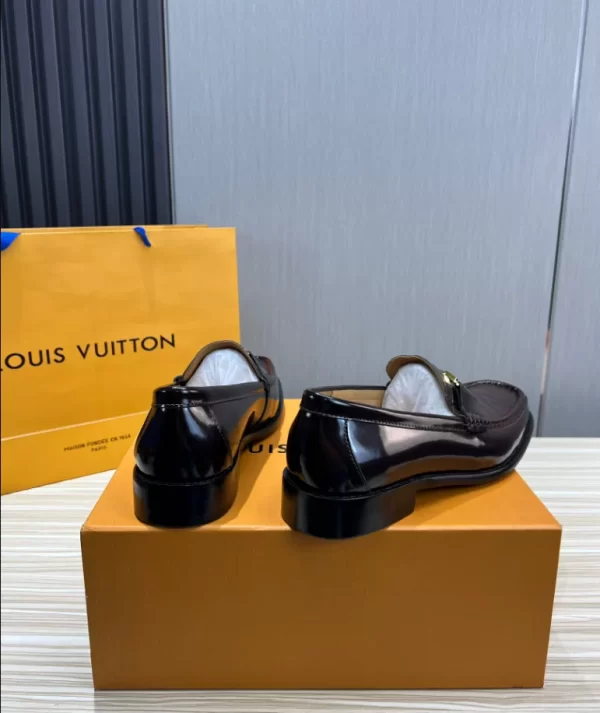 LV Montaigne Loafer - RL78